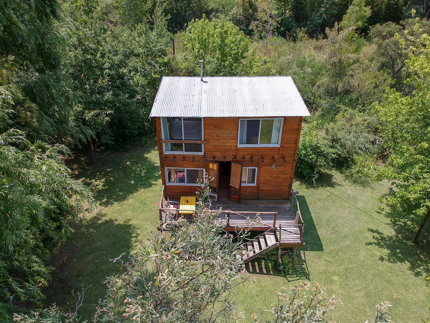 Foto del exterior de la cabaña 2